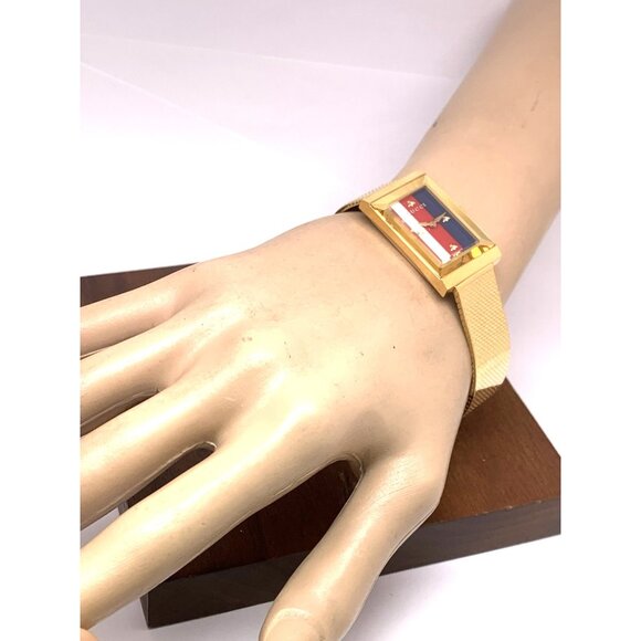 Gucci Women's Watch YA147410 G-Frame Gold Rectangular Dial Swiss Quartz Steel - Picture 5 of 14